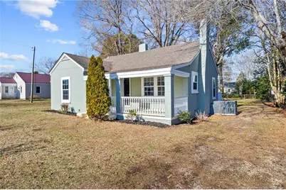 704 S Elm Avenue, Dunn, NC 28334 - Photo 2