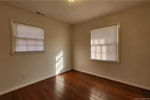 209 E 15th St, Lumberton, NC 28358 - Photo 8