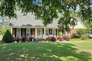 306 Eastfield Ave, Stedman, NC 28391 - Photo 2