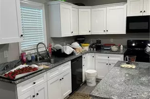 207 Morrison St, Pembroke, NC 28372 - Photo 2