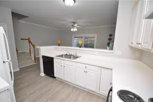 117 Arbor Light Rd, Holly Springs, NC 27540 - Photo 10