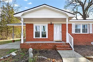 1586 Tom Starling Rd, Fayetteville, NC 28306 - Photo 6