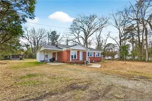 1586 Tom Starling Rd, Fayetteville, NC 28306 - Photo 2