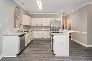 1015 Castle Hayne Rd, Fayetteville, NC 28303 - Photo 12