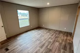 9640 S Chicken Rd, Fairmont, NC 28340 - Photo 24