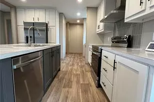 9640 S Chicken Rd, Fairmont, NC 28340 - Photo 8