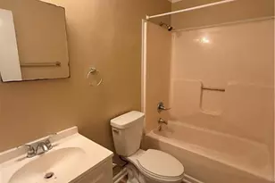 1015 Abrams St, Fayetteville, NC 28311 - Photo 8