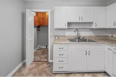 1608 Grandview Drive, Fayetteville, NC 28314 - Photo 10