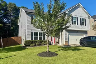 215 Ambergate Dr, Youngsville, NC 27596 - Photo 2