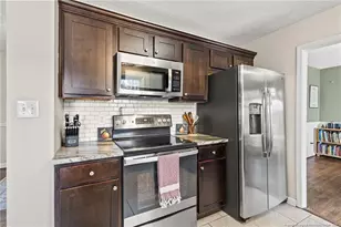 246 Waxhaw Dr, Fayetteville, NC 28314 - Photo 10