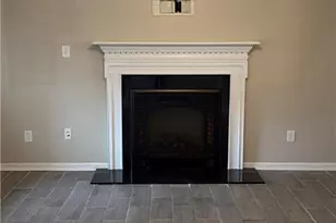 434 New Castle Ln, Spring Lake, NC 28390 - Photo 2