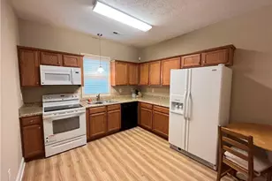 1324 Jordan St, Fayetteville, NC 28305 - Photo 2