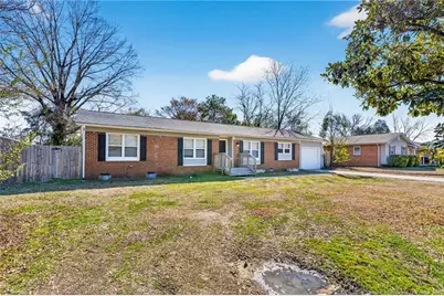 1083 Strickland Bridge Road, Fayetteville, NC 28304 - Photo 16