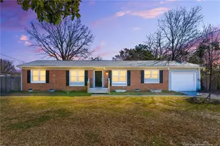 1083 Strickland Bridge Rd, Fayetteville, NC 28304 - Photo 1