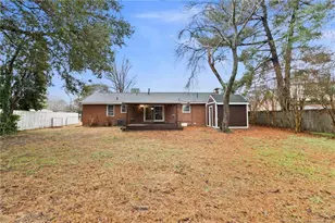 1521 Berkshire Rd, Fayetteville, NC 28304 - Photo 32