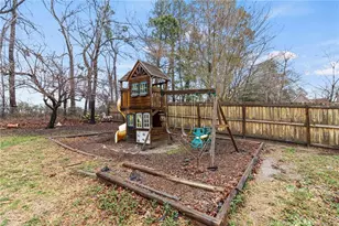 2482 Celtic Dr, Fayetteville, NC 28306 - Photo 20