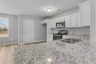 402 Rutherford St, Spring Lake, NC 28390 - Photo 14