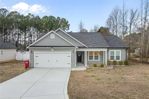 72 Magnolia St, Parkton, NC 28371 - Photo 1