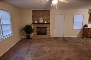 206 Side St, Lumberton, NC 28358 - Photo 6