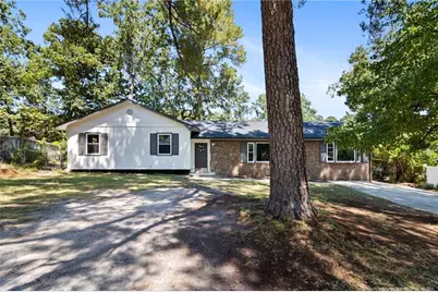 503 Bobwhite Court, Fayetteville, NC 28303 - Photo 2