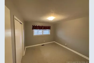 4060 Legion Road, Hope Mills, NC 28348 - Photo 8