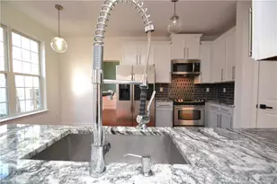 900 Creek Haven Dr, Holly Springs, NC 27540 - Photo 16