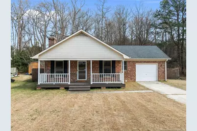 1978 Christopher Way, Fayetteville, NC 28303 - Photo 2