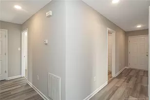 625 Creedmoore Cir, Hope Mills, NC 28348 - Photo 16