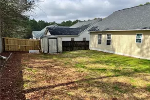 2625 Cameron Woods Ln, Fayetteville, NC 28306 - Photo 4