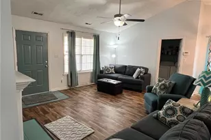 2625 Cameron Woods Ln, Fayetteville, NC 28306 - Photo 6