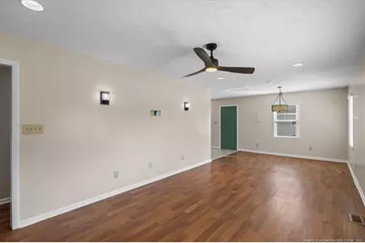 812 N Jackson Street, Raeford, NC 28376 - Photo 6