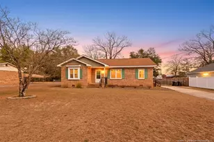 812 N Jackson St, Raeford, NC 28376 - Photo 1