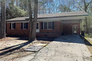 111 Buie St, Red Springs, NC 28377 - Photo 2