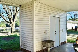 5271 Tobacco Rd, Orrum, NC 28369 - Photo 38