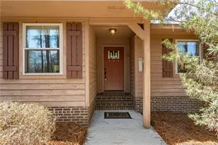 996 Point Hill Dr, Fayetteville, NC 28306 - Photo 4