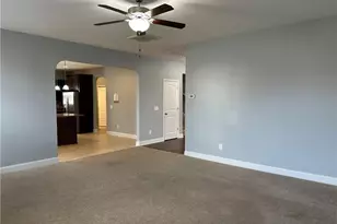 2149 Heathcote Dr, Fayetteville, NC 28314 - Photo 8