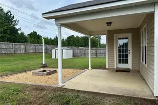 654 Hogart St, Raeford, NC 28376 - Photo 20