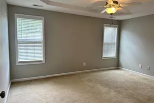 654 Hogart St, Raeford, NC 28376 - Photo 8