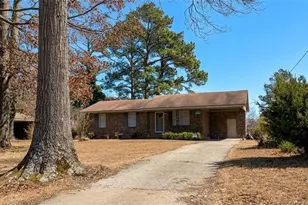 107 E Thigpen Rd, Conetoe, NC 27819 - Photo 2