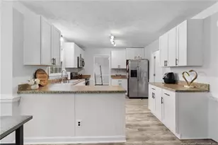 5587 Ashgrove Dr, Fayetteville, NC 28311 - Photo 6