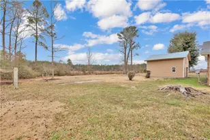 8161 E 130 Hwy, Maxton, NC 28364 - Photo 30