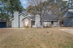 6470 Pittsfield Dr, Fayetteville, NC 28303 - Photo 1