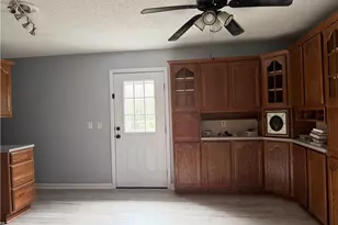 801 Darlington Dr, Fayetteville, NC 28311 - Photo 4