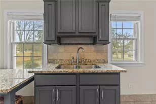 941 Chester Cir, Fayetteville, NC 28303 - Photo 10