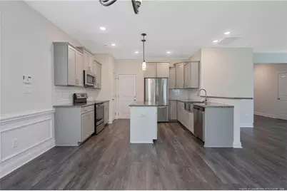 109 E 6th Avenue, Raeford, NC 28376 - Photo 16