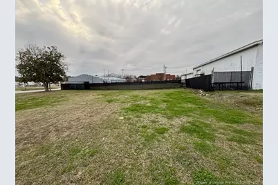 302 E 2nd Street E, Lumberton, NC 28358 - Photo 6