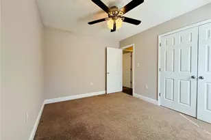 318 Hawthorne Dr, Raeford, NC 28376 - Photo 16