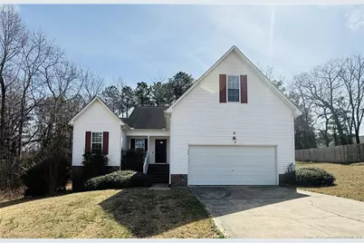 318 Hawthorne Drive, Raeford, NC 28376 - Photo 2