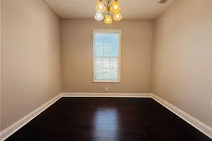 318 Hawthorne Dr, Raeford, NC 28376 - Photo 8