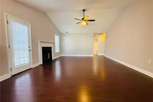 318 Hawthorne Dr, Raeford, NC 28376 - Photo 4